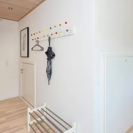 6 Person In Bjert-by Traum * Sønder Bjert