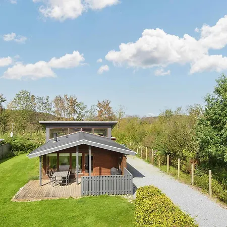 4 Star In Bjert Feriehus
